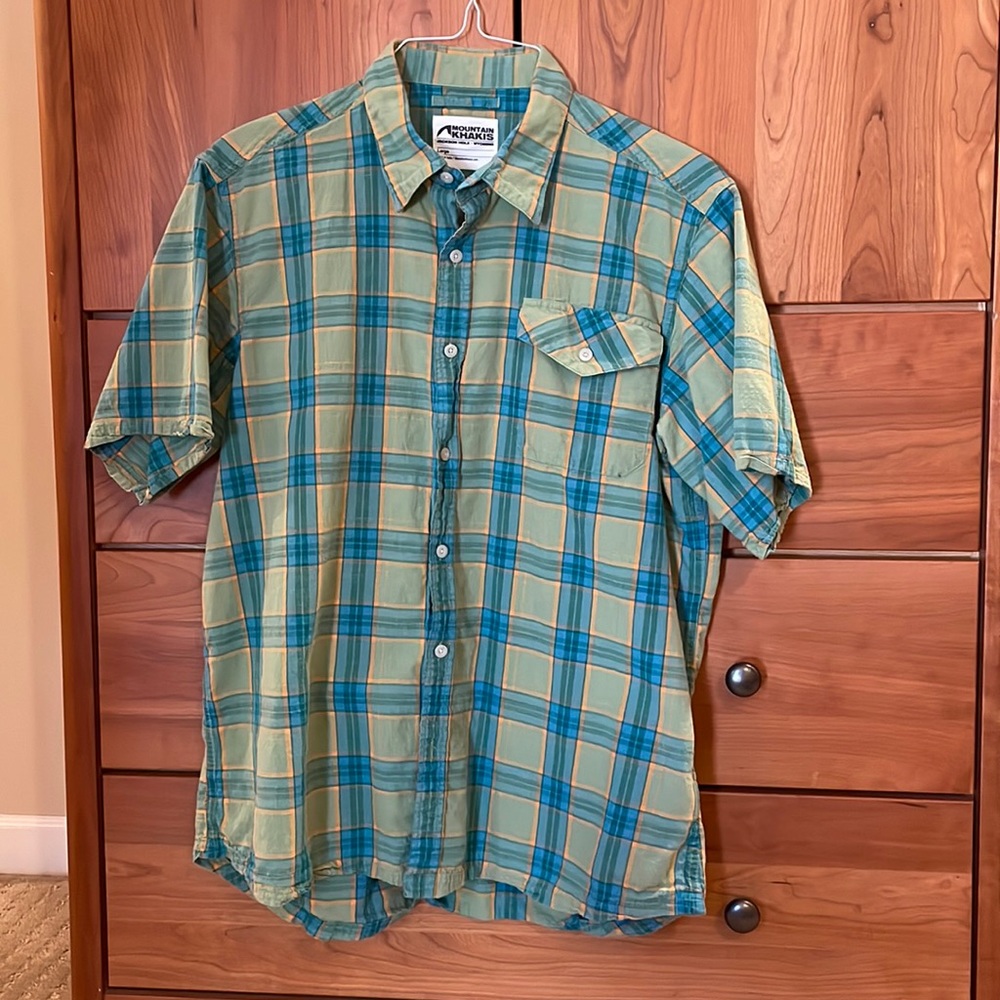 Mountain Khakis like new plaid shirt